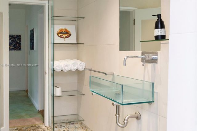 750 NE 120th St, Biscayne Park, FL 33161