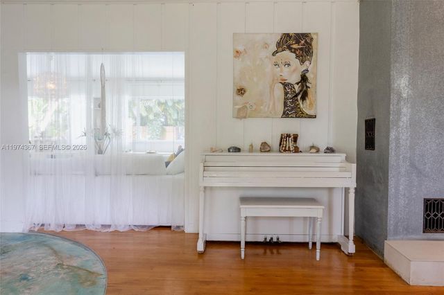 750 NE 120th St, Biscayne Park, FL 33161