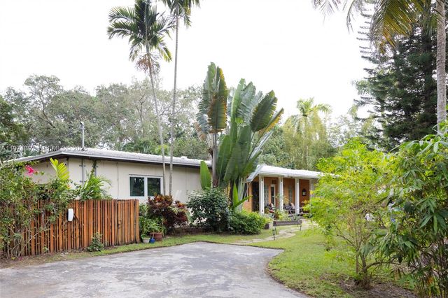 750 NE 120th St, Biscayne Park, FL 33161