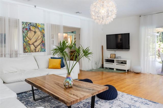 750 NE 120th St, Biscayne Park, FL 33161