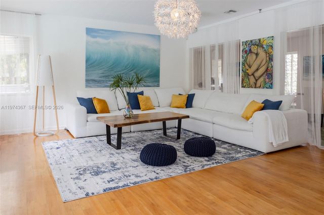 750 NE 120th St, Biscayne Park, FL 33161