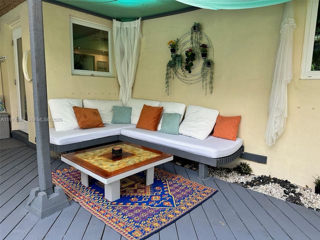 750 NE 120th St, Biscayne Park, FL 33161