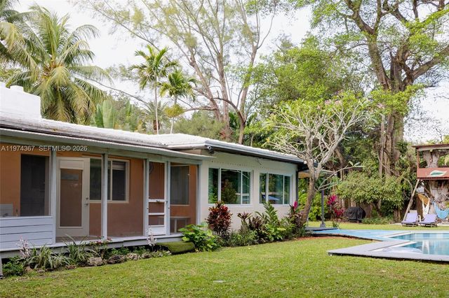 750 NE 120th St, Biscayne Park, FL 33161