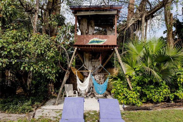 750 NE 120th St, Biscayne Park, FL 33161