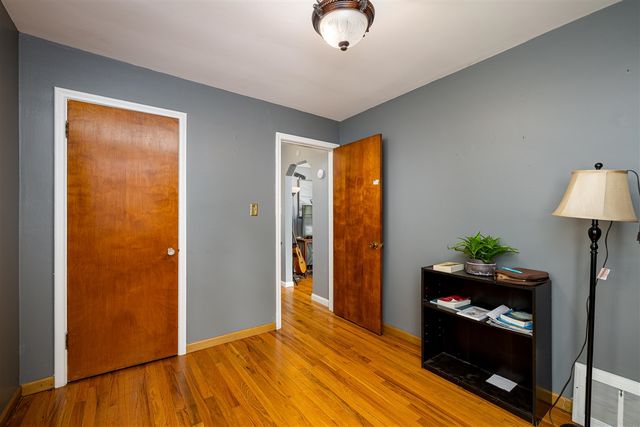 2225 Mclain Avenue, Lincoln Park, MI 48146