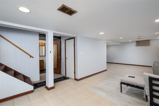 2225 Mclain Avenue, Lincoln Park, MI 48146
