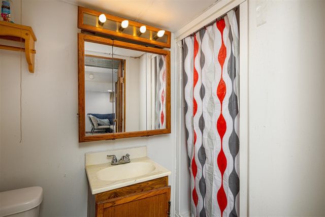 2225 Mclain Avenue, Lincoln Park, MI 48146