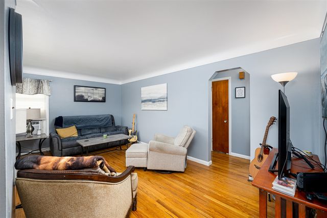 2225 Mclain Avenue, Lincoln Park, MI 48146