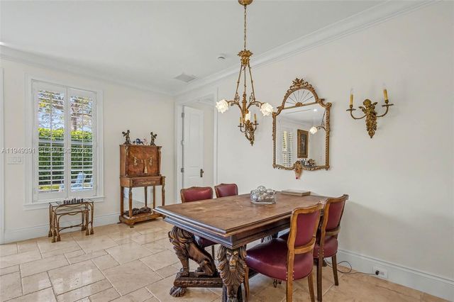 10530 SW 77th Ave 1, Pinecrest, FL 33156