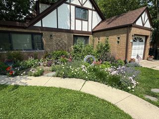 1906 W Greendale Avenue, Park Ridge, IL 60068