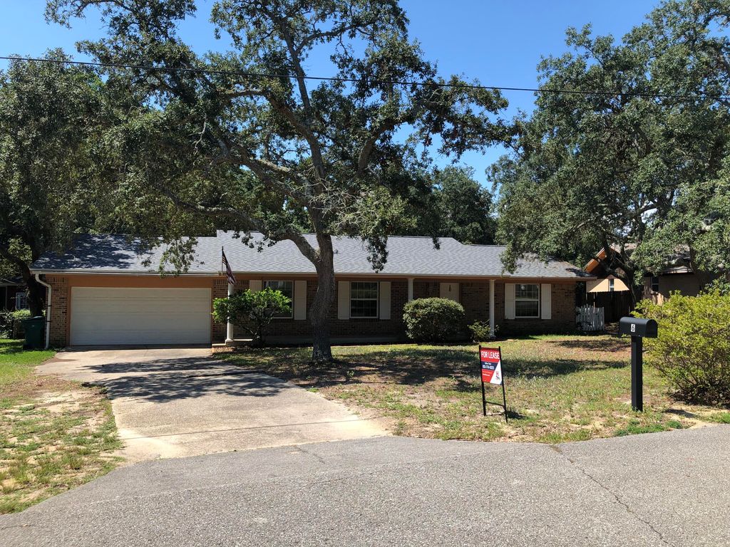 6 Dogwood Drive, Shalimar, FL 32579