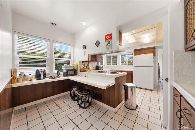 2917 W Hellman Avenue, Alhambra, CA 91803