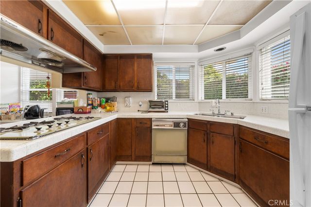 2917 W Hellman Avenue, Alhambra, CA 91803