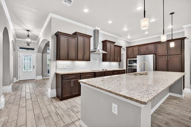 412 Gulfton Dr, Portland, TX 78374