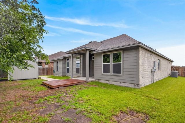 412 Gulfton Dr, Portland, TX 78374