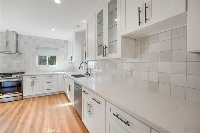 16329 Napa, Los Angeles, CA 91343