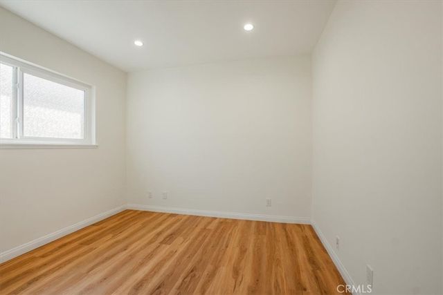 16329 Napa, Los Angeles, CA 91343