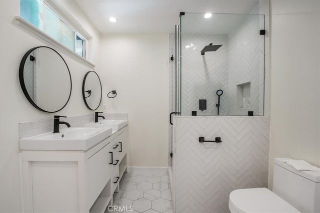 16329 Napa, Los Angeles, CA 91343