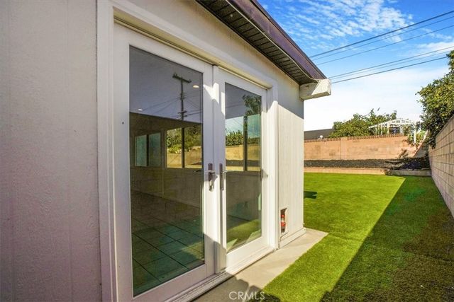 16329 Napa, Los Angeles, CA 91343