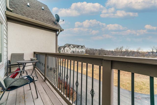 285 Regency Court Unit B Court, Wauconda, IL 60084