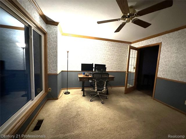 12220 Moceri Drive, Grand Blanc, MI 48439