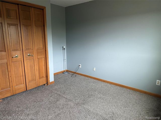 12220 Moceri Drive, Grand Blanc, MI 48439
