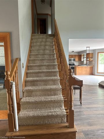 12220 Moceri Drive, Grand Blanc, MI 48439