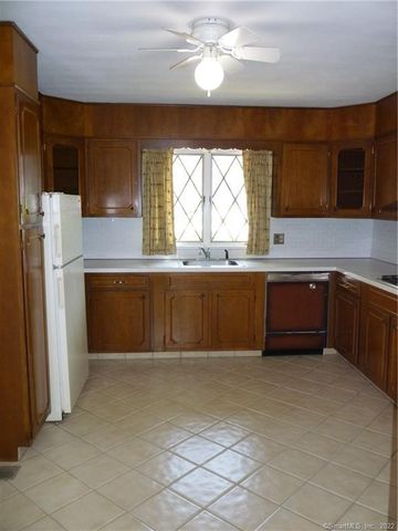 927 Burroughs Road, Fairfield, CT 06825