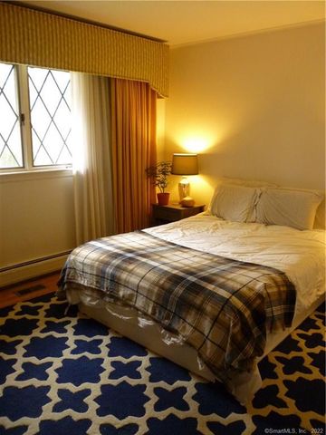 927 Burroughs Road, Fairfield, CT 06825