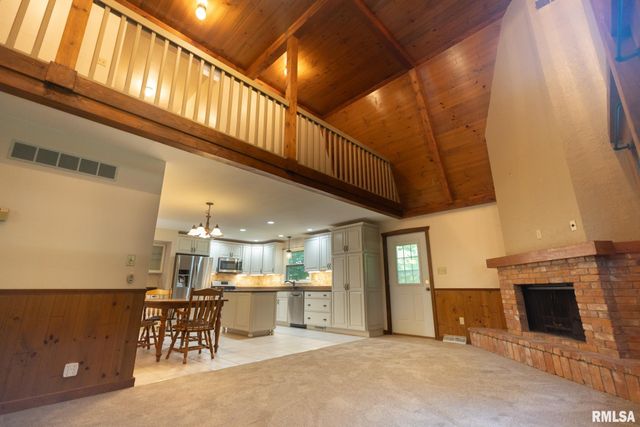 1374 N FORREST Drive, Germantown Hills, IL 61548