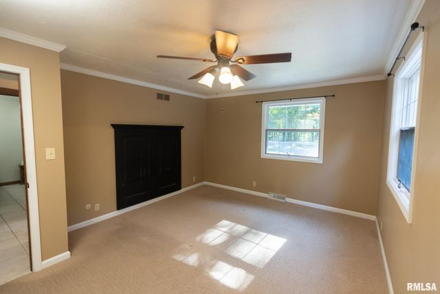 1374 N FORREST Drive, Germantown Hills, IL 61548
