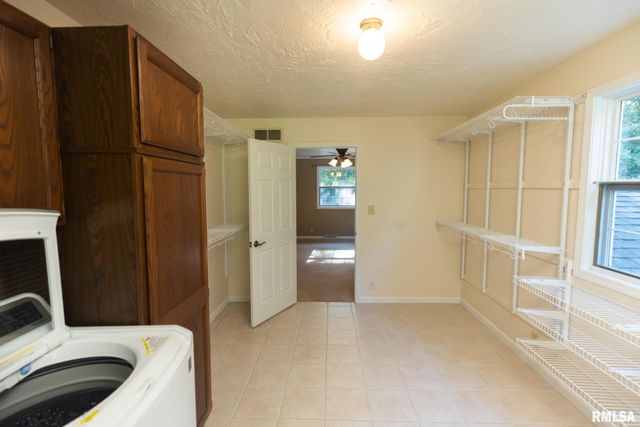 1374 N FORREST Drive, Germantown Hills, IL 61548