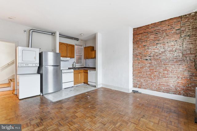 1417 LOMBARD ST, Philadelphia, PA 19146