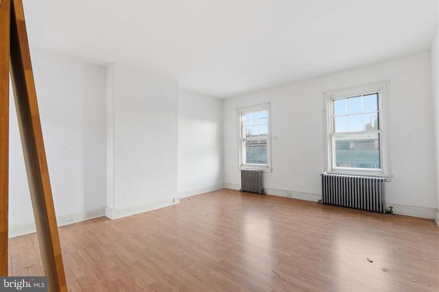 1417 LOMBARD ST, Philadelphia, PA 19146