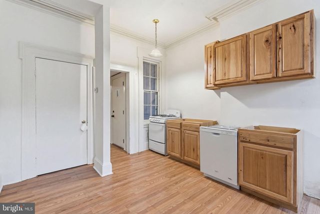 1417 LOMBARD ST, Philadelphia, PA 19146