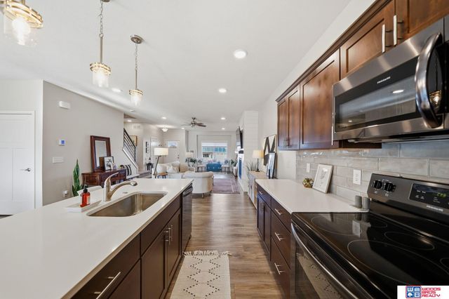 9533 Duckhorn Drive, Lincoln, NE 68526