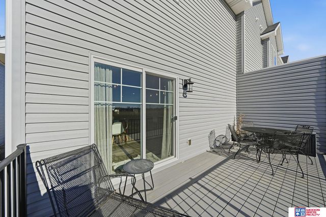 9533 Duckhorn Drive, Lincoln, NE 68526