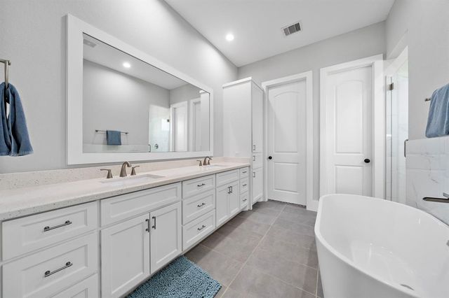 127 Cavalry Trail Drive, Rosharon, TX 77583