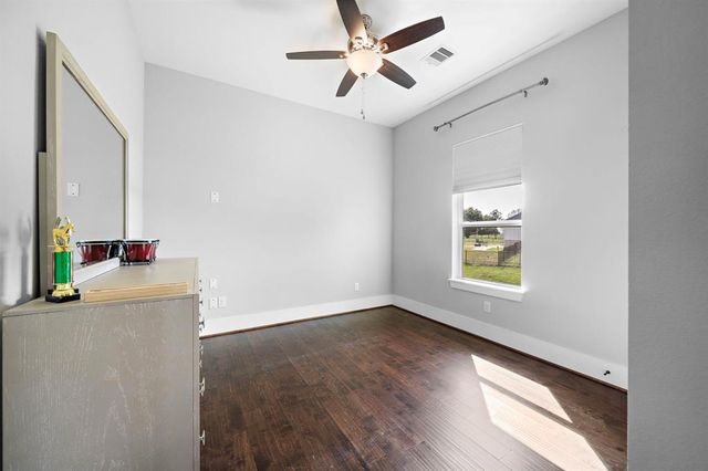 127 Cavalry Trail Drive, Rosharon, TX 77583