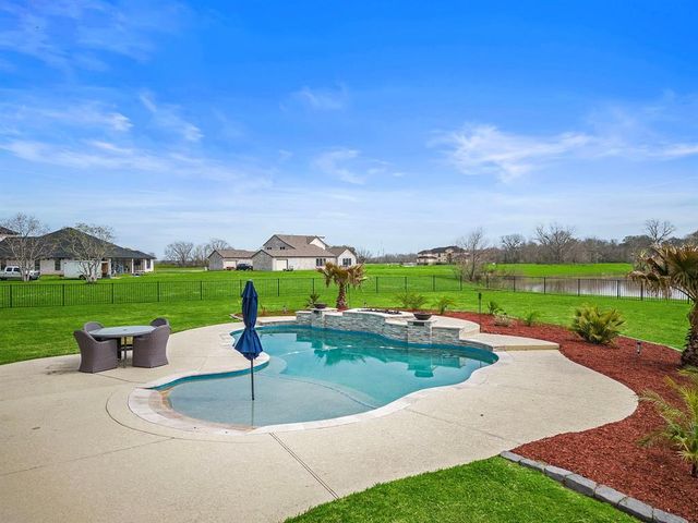 127 Cavalry Trail Drive, Rosharon, TX 77583