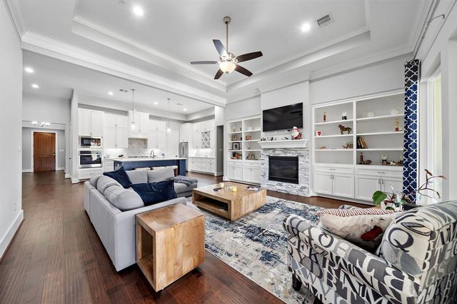 127 Cavalry Trail Drive, Rosharon, TX 77583