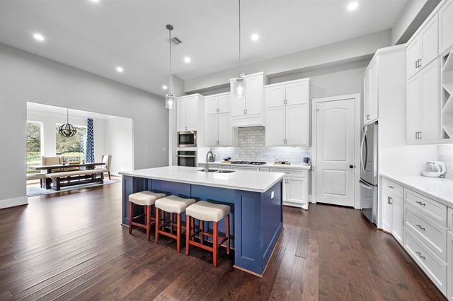 127 Cavalry Trail Drive, Rosharon, TX 77583