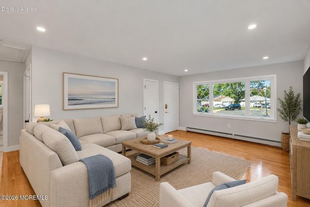 7 Bellflower Court, Toms River, NJ 08755