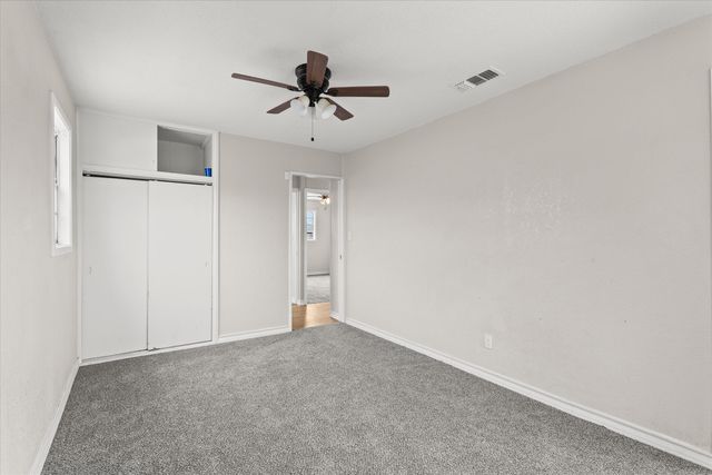 127 Flint Avenue, Levelland, TX 79336