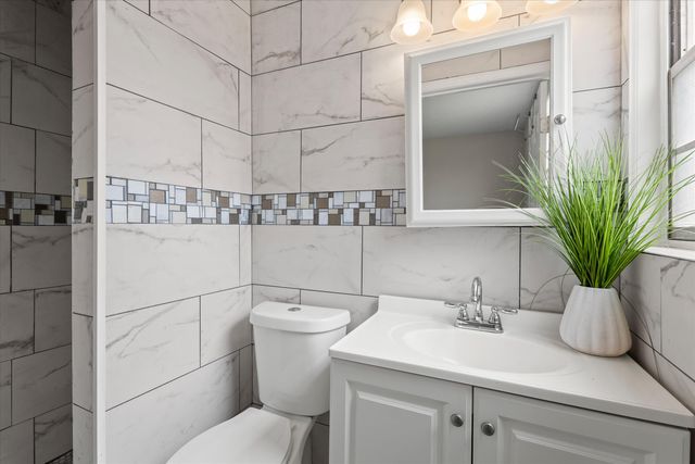 127 Flint Avenue, Levelland, TX 79336