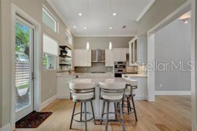 1511 N LAKE SHORE DRIVE, Sarasota, FL 34231