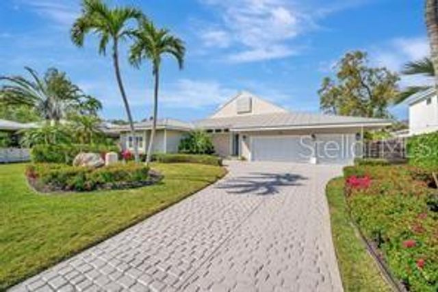1511 N LAKE SHORE DRIVE, Sarasota, FL 34231