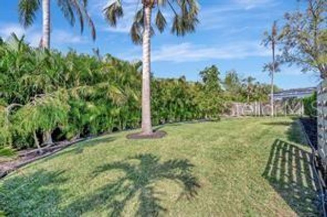1511 N LAKE SHORE DRIVE, Sarasota, FL 34231