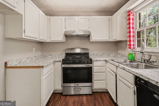 1201 Sid Hunter Road, Senoia, GA 30276