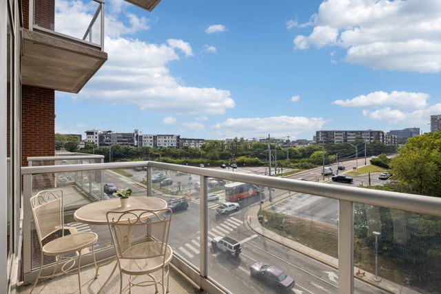 600 12th Ave S Apt 627, Nashville, TN 37203